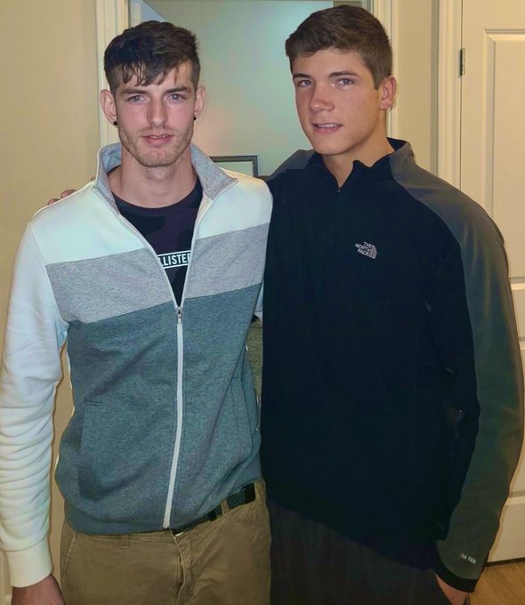 @chadjacobs1738 my best friend could really use your help he&rsquo;s been in the hospital for 27 days and counting<a class="tags" target="_blank" title="On Twitter" href="/?out=eyJ0eXAiOiJKV1QiLCJhbGciOiJIUzUxMiJ9.eyJpYXQiOjE3MjE1NzIxNDYsImlzcyI6InR3cG9ybnN0YXJzLmNvbSIsIm5iZiI6MTcyMTU3MjE0NiwiZXhwIjoxNzUzMTA4MTQ2LCJyZWRpcmVjdF91cmwiOiJodHRwczovL3R3aXR0ZXIuY29tL2NoYWRqYWNvYnMxNzM4In0.pPzw2pMZjhUDh5-cxOWvDwU7YqaQaytHhTvimid2g4gXT8xUxA1nLkn5fHUl3hCzjiuUfM6zY29uD3HSewzyYQ">@chadjacobs1738</a>