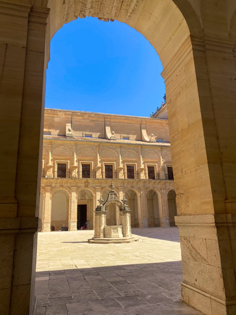 “Porque cuando es tan mágico un recuerdo, no dice adiós” 
GRACIAS UN AÑO MÁS AL MEJOR CAMPAMENTO DEL MUNDO
Me despido con el corazón en la mano hasta el año que viene 
TE QUIERO UCLÉS 💕