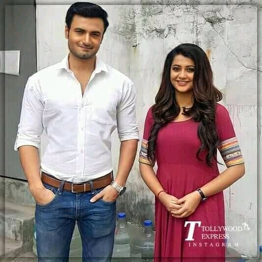 RitikaR55497353's tweet photo. #blockbusterjodiofindia
#india_tvcouple
#hiyaan https://t.co/hV32CNfhGO