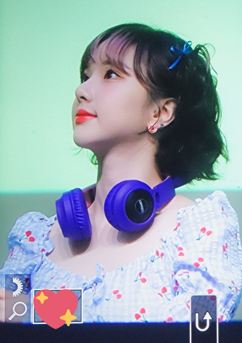 lovable_cream's tweet photo. 220724 🍒💙 #은하 #EUNHA #비비지 #VIVIZ https://t.co/0PFKpLGfjP