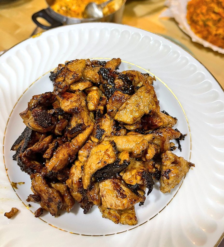 susisutan's tweet photo. kimchee overloaded tonight π #secondsonDavid made kimchee pancake and #firstsonVincent made kimchee soup and charred bulgogi β¨ all yummy, food coma now π https://t.co/Z8wZuKDCSO