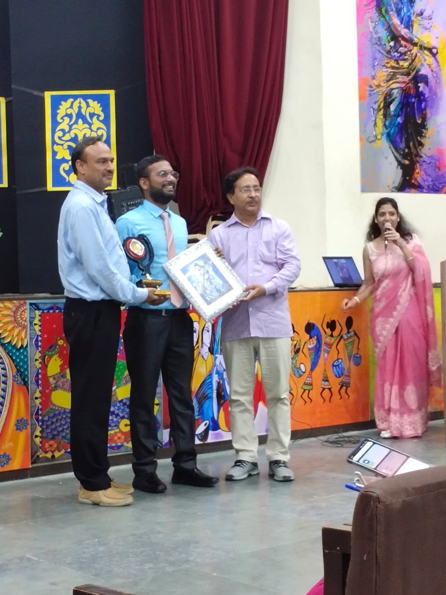 DeepLearnings's tweet photo. @lakshayanandifs Lakshay, you are our Superhero, with the strongest dominant power of humility, grace, and finesse.
Completely enthralled by the session you took, HATS OFF to your Patience and Calm. 

@Dir_Education 
@rahulp_pandey 
@PbpandeyB https://t.co/OkZAAMebJ6