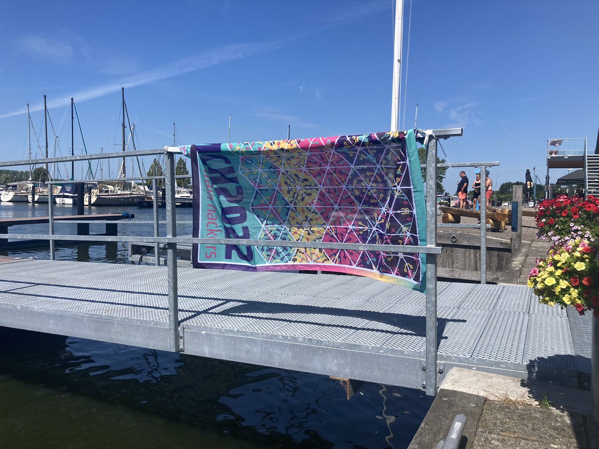 haitskevdlinde's tweet photo. Wachten op het pontje naar #mch2022. Straks luisteren naar het gesprek van @Ron_Roozendaal over de #WerkagendaDigitalisering dat georganiseerd wordt in de #OpenKat-tent @MCH2022Camp. Volg oa @FrieseWoudloper en @brenno voor meer info/updates. https://t.co/LbD6dRekWZ