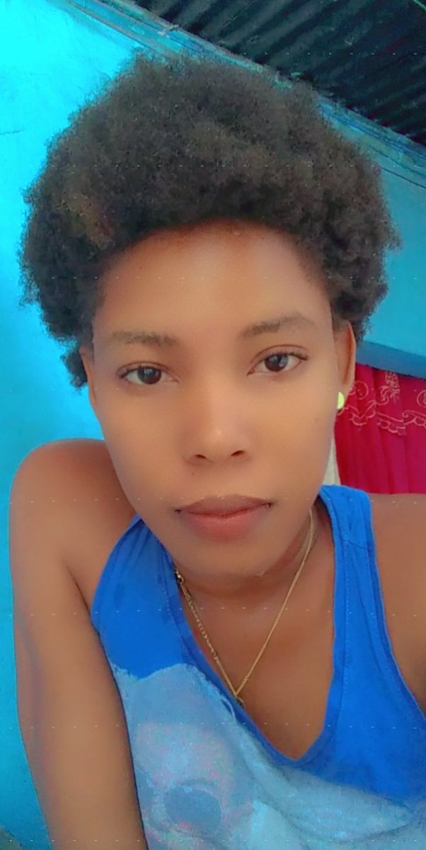 NedSmithC's tweet photo. *M pa ka fé dlo tounen du vin 🍷 🍷 menm ka souke relasyon w lanh ak yon grenn foto*🙌🏻🙌🏻🤣🤣 https://t.co/F2lBL24fMP