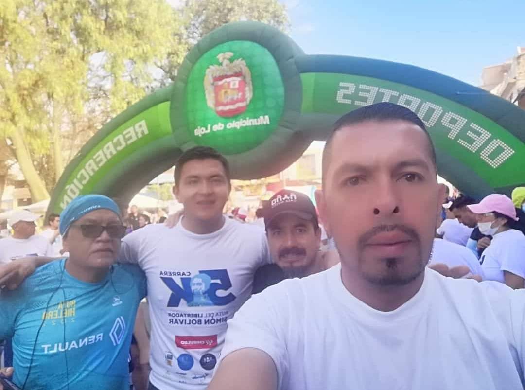 Jabec92's tweet photo. Cumplimos el #RETO5K
#RutadelLibertador
#FundacionLoja2030
#RETO

Un equipo excepciónal,  @LojaRunningClub https://t.co/SfrfqdU1f8
