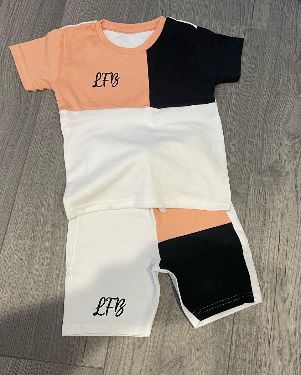 hoodio6's tweet photo. Summer sets ✅ 

#shortsets #summer #kidsclothing #hoodio #timetogetpersonal #intitals #name #personalised https://t.co/gpHRkv5ztS