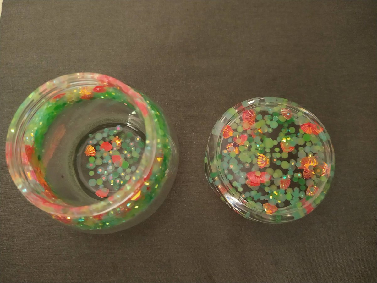 dickmann1973's tweet photo. Just added small change or jewelry jar.  Mermaid Themed! https://t.co/Ea7EZZxux6
