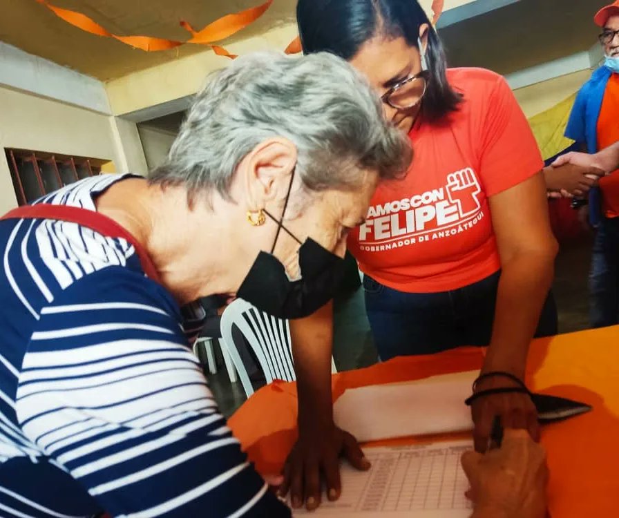 MAS_VENEZUELA's tweet photo. #24Jul Militancia del MAS Anzoátegui haciendo presencia durante el proceso de votación interna.

#MASVenezuela #EleccionesMAS2022  #Anzoátegui https://t.co/O3Vc8xCSN9