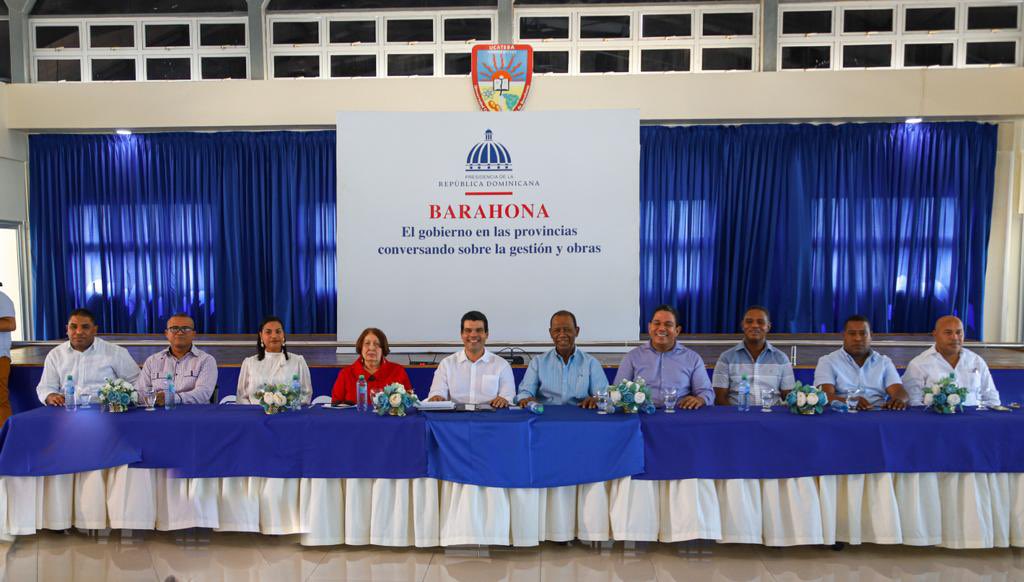 warnaudbisono's tweet photo. Desde nuestra querida provincia Barahona. Cumpliendo con el programa del "Gobierno en las Provincias". Excelente jornada!
#ElGobiernoEnLasProvincias https://t.co/IDrOhQyr2f