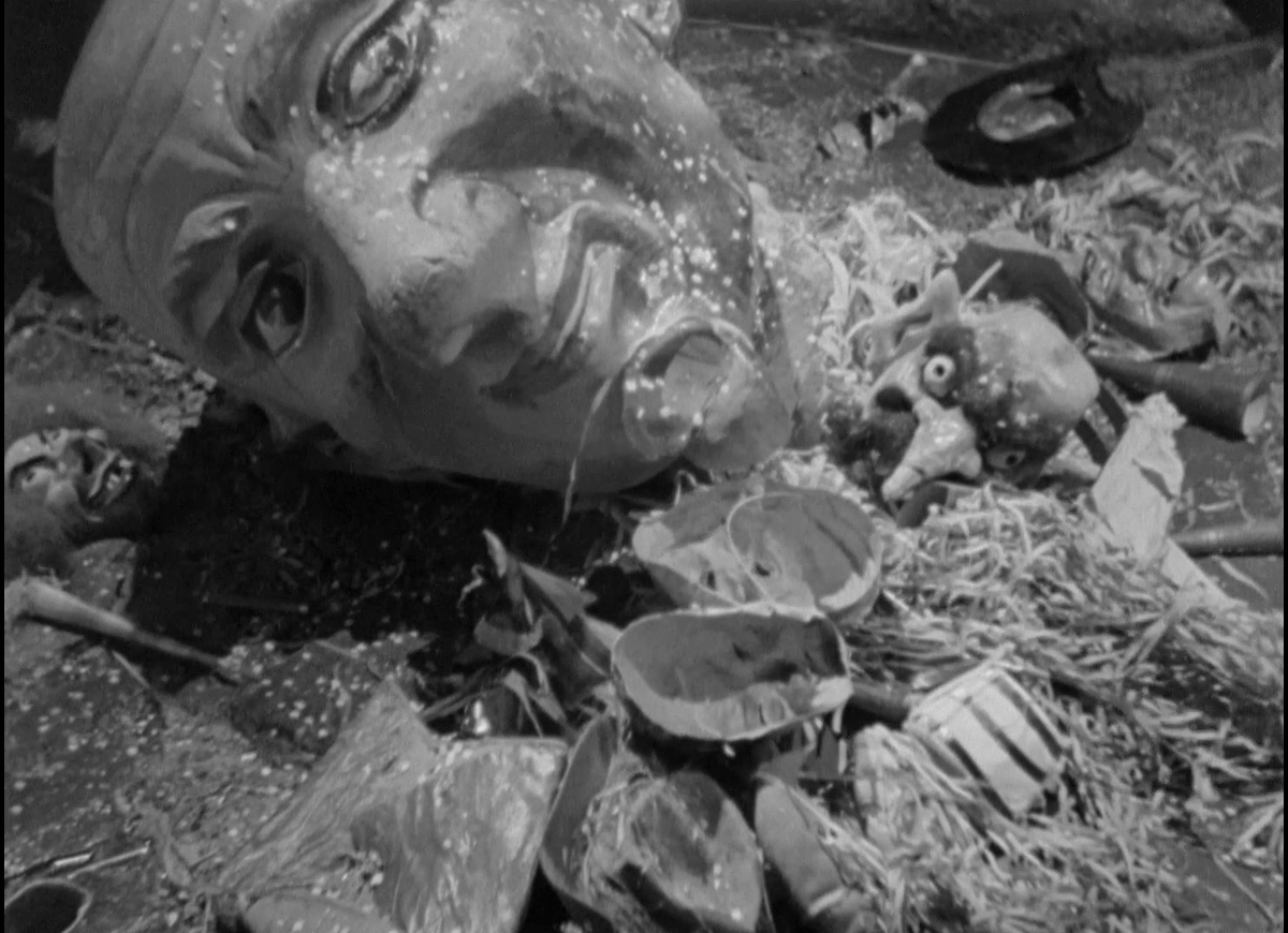 Nemo_719's tweet photo. The Devil is a Woman (1935) https://t.co/oHlaw2BG2z