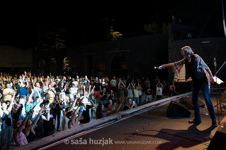 Goran Bare &amp; Majke @ Offline Music Festival 2022, Ljetna pozornica, Opatija (Croatia), 23/07/2022
.
.
@rockmajke @offlinemusicfestival @_baba_production_ #offlinemusicfestival #ljetnapozornicaopatija #opatija #croatia #hrvatska #croatiafulloflife #aboutl… instagr.am/p/CgZ3aGSINCm/