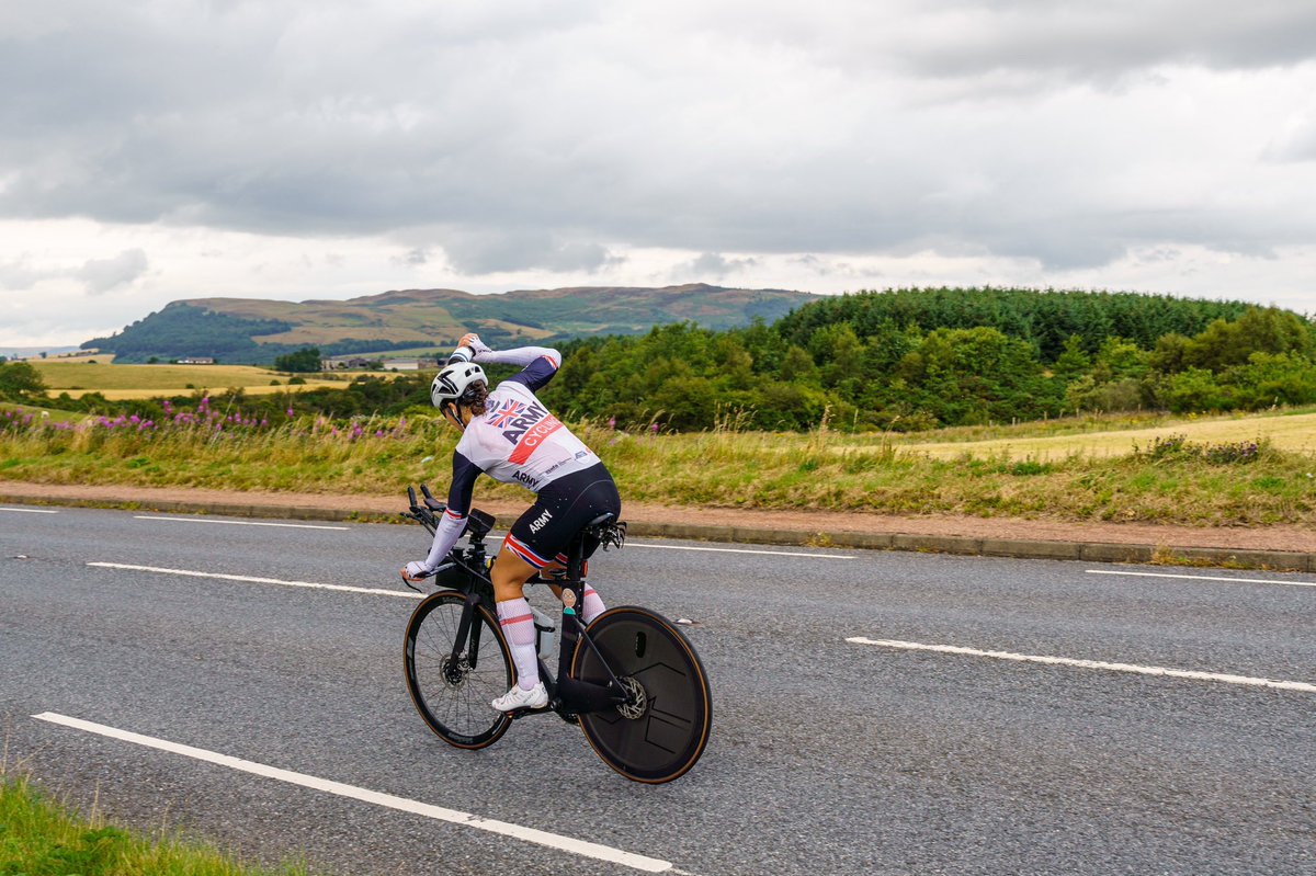Couple of photos of Chris peddling north of Perth