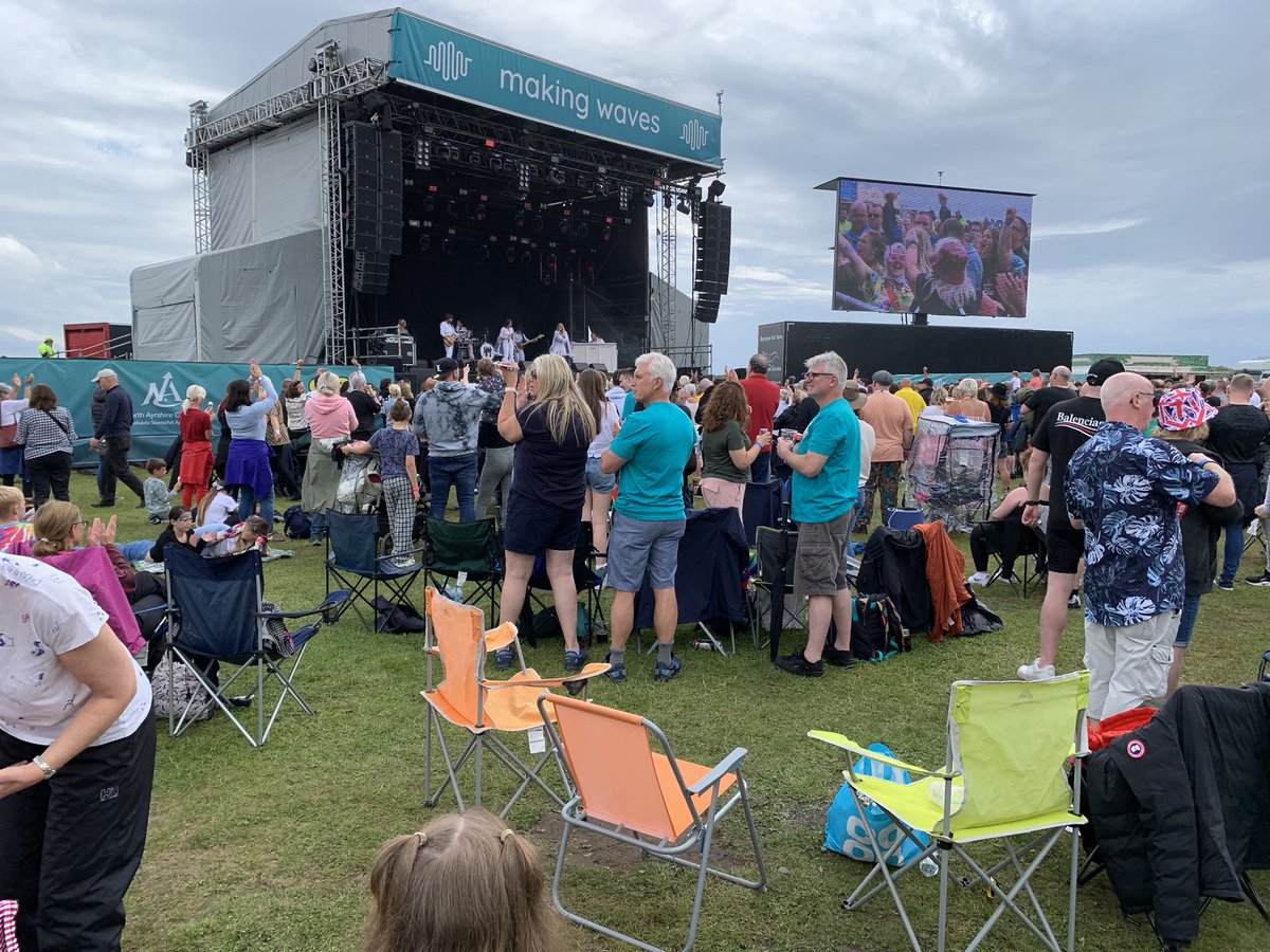 Anthea_Dickson's tweet photo. Definitely a day of variety, changes, summer fun &amp; torrential rain whilst the crowd sang and waved their hands in the air. Great job by @Freckfest, the @North_Ayrshire teams &amp; all the partners incl @CoastguardKP @AyrshireNPolice #MakingWaves22 https://t.co/G8R4sPBCNw