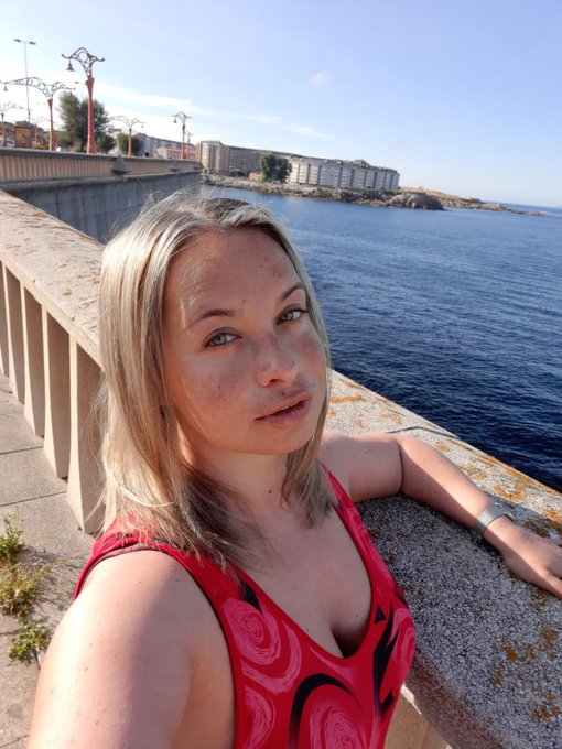 #SundayMood #selfie #nomakeupchallenge https://t.co/FLNF5xJkYG<a href="/tag/sundaymood"class="tags">#SundayMood</a><a href="/tag/selfie"class="tags">#selfie</a><a href="/tag/nomakeupchallenge"class="tags">#nomakeupchallenge</a>