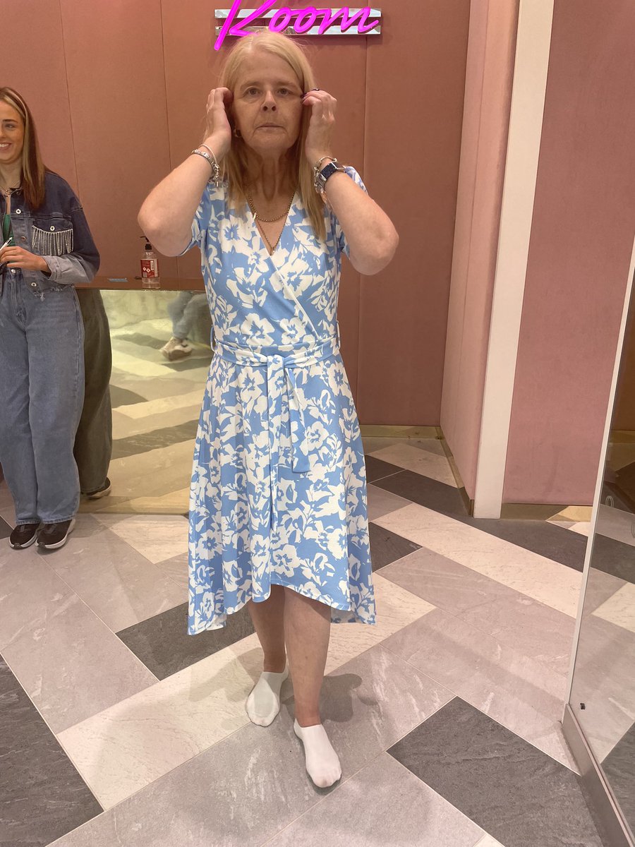 Stephan63772037's tweet photo. I seriously need some help! I’m going to a wedding on thurs and I genuinely can’t choose between 2 outfits. Pic A or pic B (minus the socks haha) I’ll be wearing white trainers or wedges @quiz #wedding #outfitproblems #favouritecolours https://t.co/6H3XqcA3gB