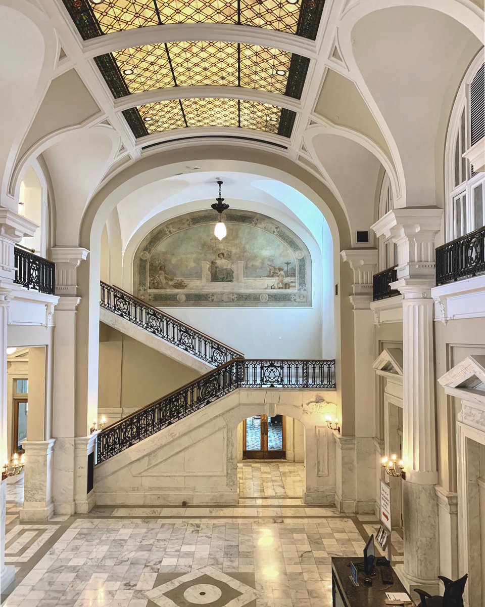 gotolouisville's tweet image. Today in history, 1908, the Louisville Free Public Library's Main Branch opened at 4th &amp;amp; York streets. 📚 The building was primarily paid for by famed industrialist and philanthropist Andrew Carnegie and was recently named one of the "Most Beautiful Libraries in the US." @LFPL
