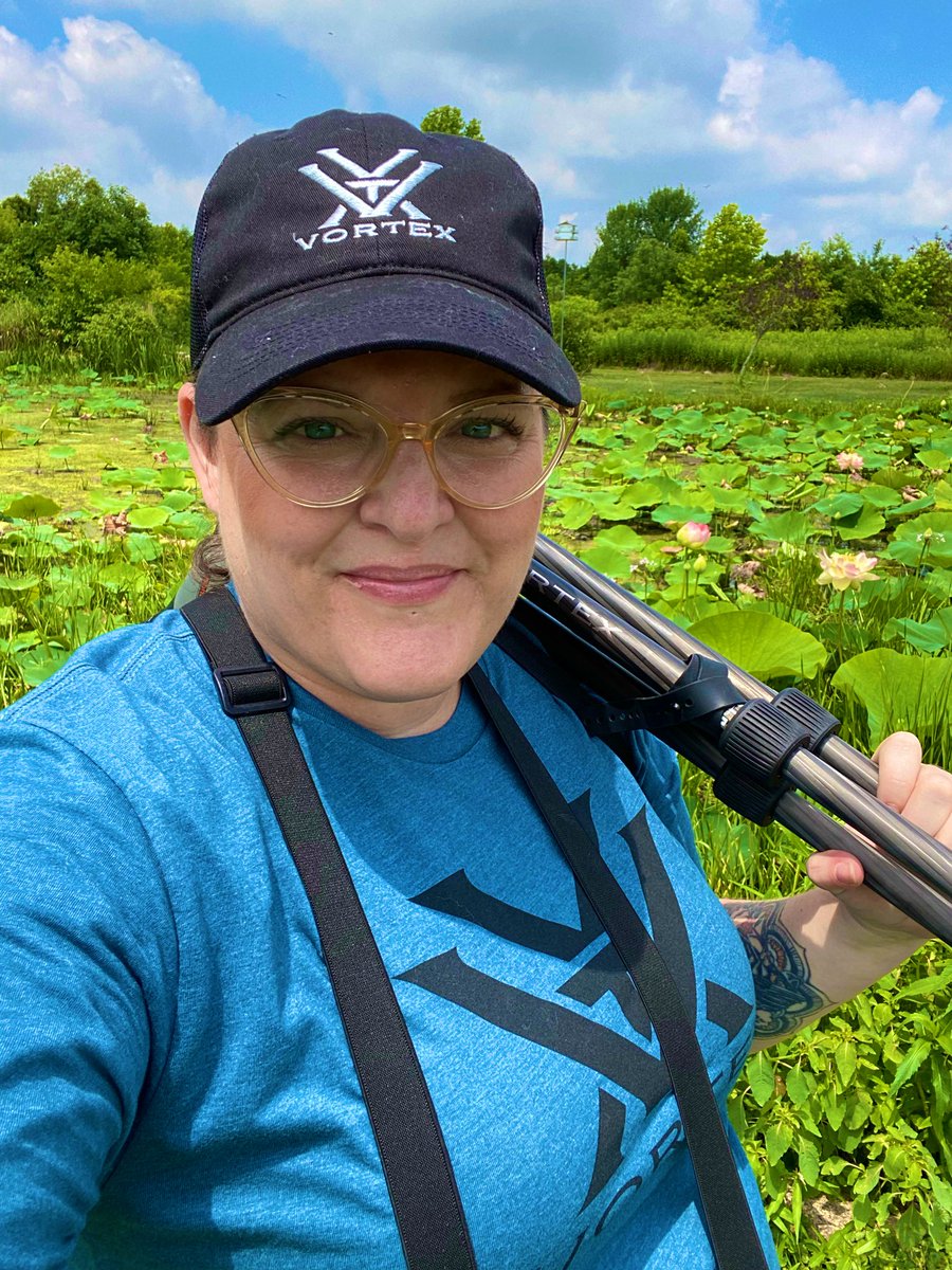 birderKS's tweet photo. Happiest when I’m birding :) @VortexOptics #vortexcanada #birdingastherapy #birderbrain #BirdTwitter #birding #birder #MentalHealthMatters #mentalhealthishealth https://t.co/5ceixkDUI3