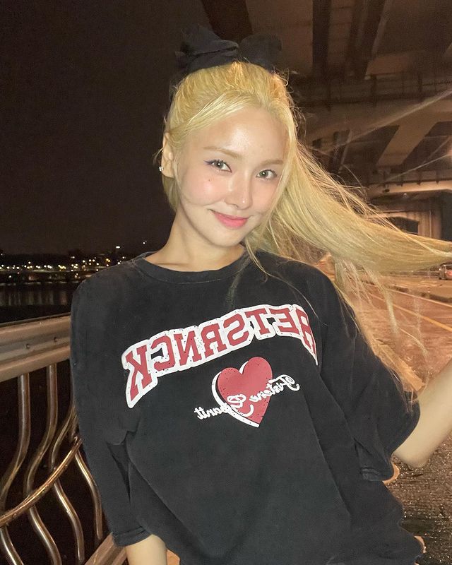 lucebrasiI's tweet photo. [21.07.2022] Update do Instagram

Loving You Girl 🎵
7/23 🕛 (12 a.m) no meu youtube 🥰 https://t.co/eLWxvZzpd7