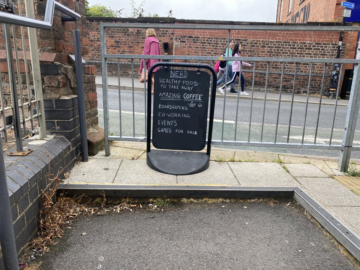 altrinchamhq's tweet photo. Not all marketing has to be on social media
Sometimes it’s as simple as a sign where lots of people pass
#simplemarketing #awareness https://t.co/8pQIsQLXgl