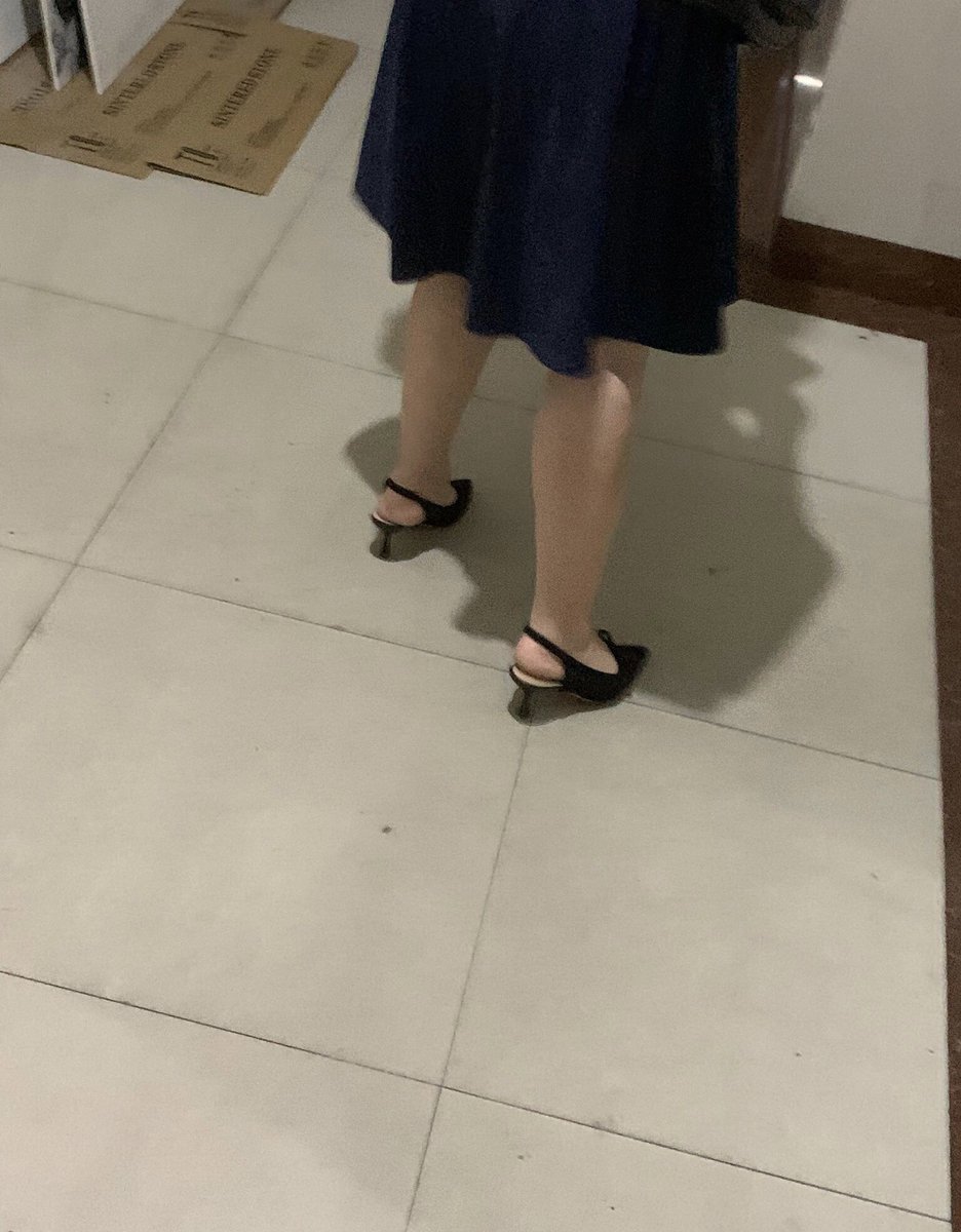 sl 扫楼达人on twitter rt xue19971121 扫楼打胶高跟鞋ktv 更衣室射鞋鞋袜 My XXX Hot Girl