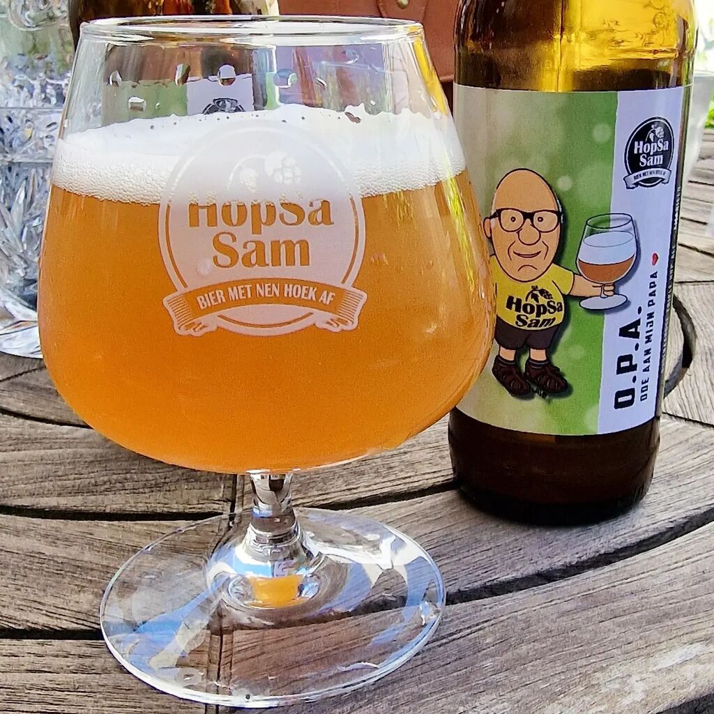 HopSaSam's tweet photo. Zomeren doe je zo...
🌞🍺🤘🏻
The HopSaSam Lab 💚
🥰
#TheHopSaSamLab #HopSaSam #Oudenaarde #Belgisch #bier #Belgischbier #fieroponsbier #craftbeer #beers #goldmedal #winner #beer #madeinbelgium #brewing #beergeeks #beersnob #beerbeerbeer #brewers #beertography #beerlife #beert… https://t.co/vRg2m2fC3t