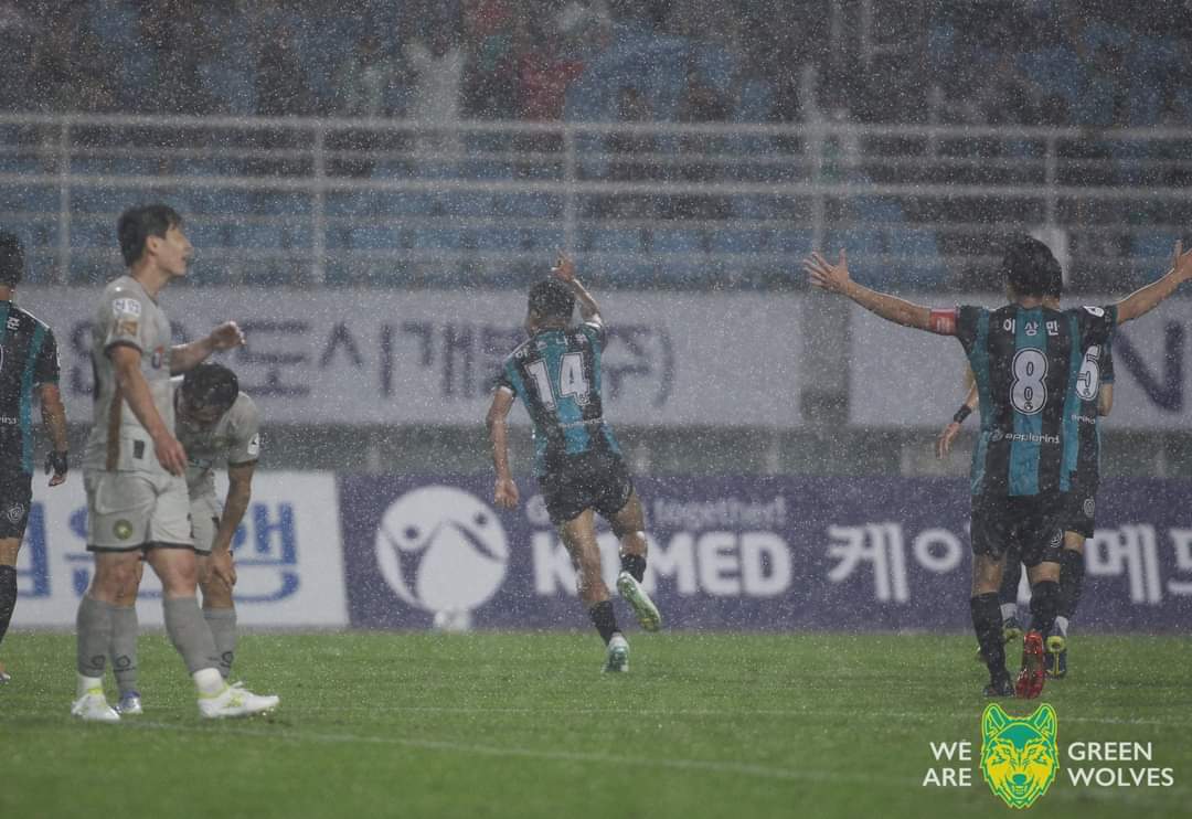 Asian Football tweet media