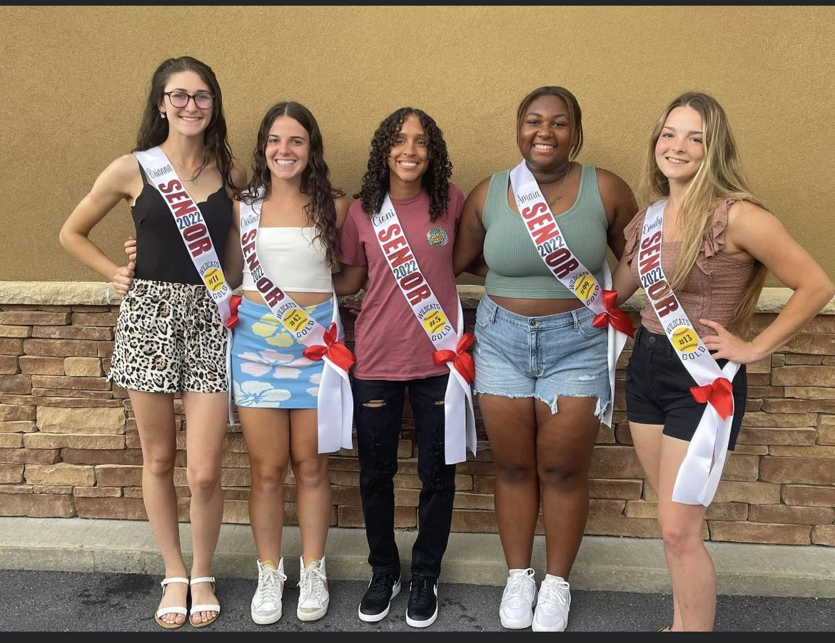 njwildcatsgold's tweet photo. Seniors (minus Ryley) - Thank you for the memories. It’s been a privilege to coach you ladies. We will miss seeing you on the field together, but wish you all the best in the next chapter of your life. 💙❤️😊🥹🥎 #wildcatsalum #family #imnotcryingurcrying https://t.co/ismyxO7w8b