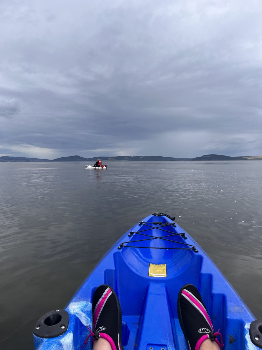teenbruce's tweet photo. Kayaking at the back door #morayfirth #kessock @JEB_attheBank https://t.co/9Mq6v3EHRz