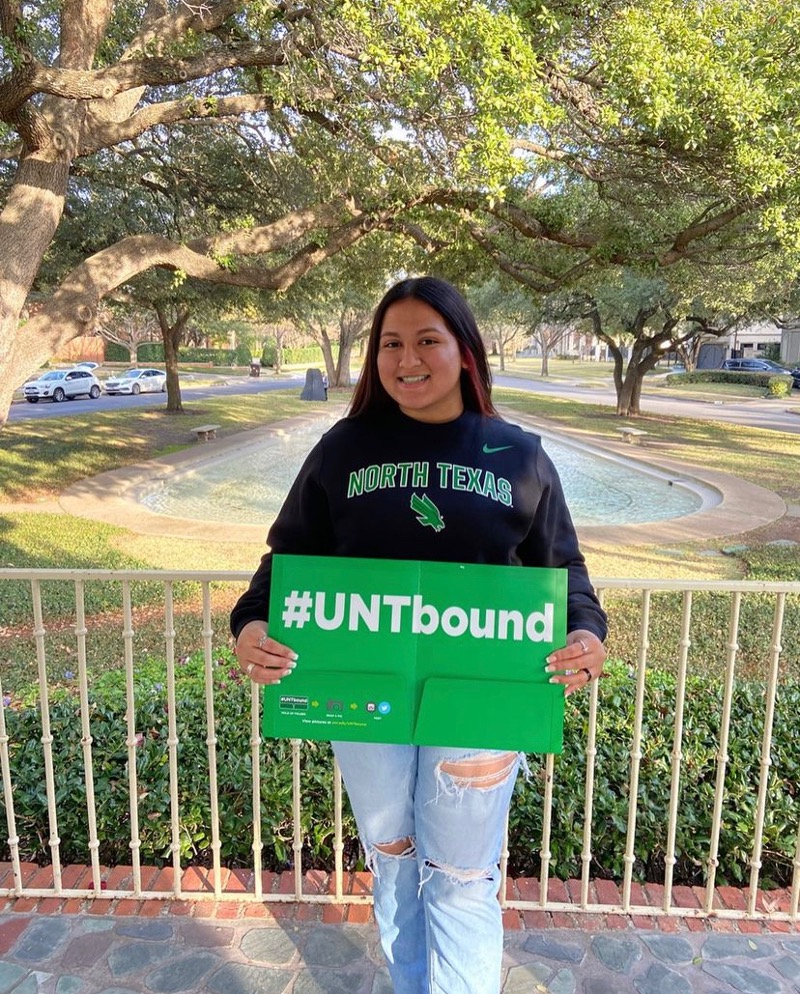 UNTsocial's tweet photo. The word on the street is that there are new Eagles coming to town. We are so excited to see these #UNTbound students on campus #Fall22! https://t.co/MHra2cSt5v
