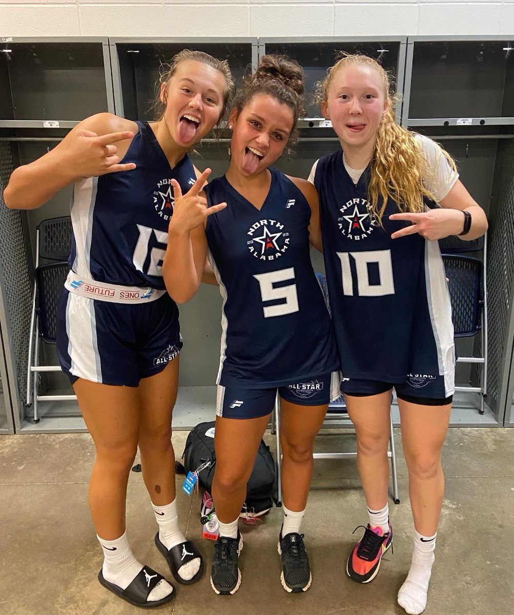 kallie tinker tweet media