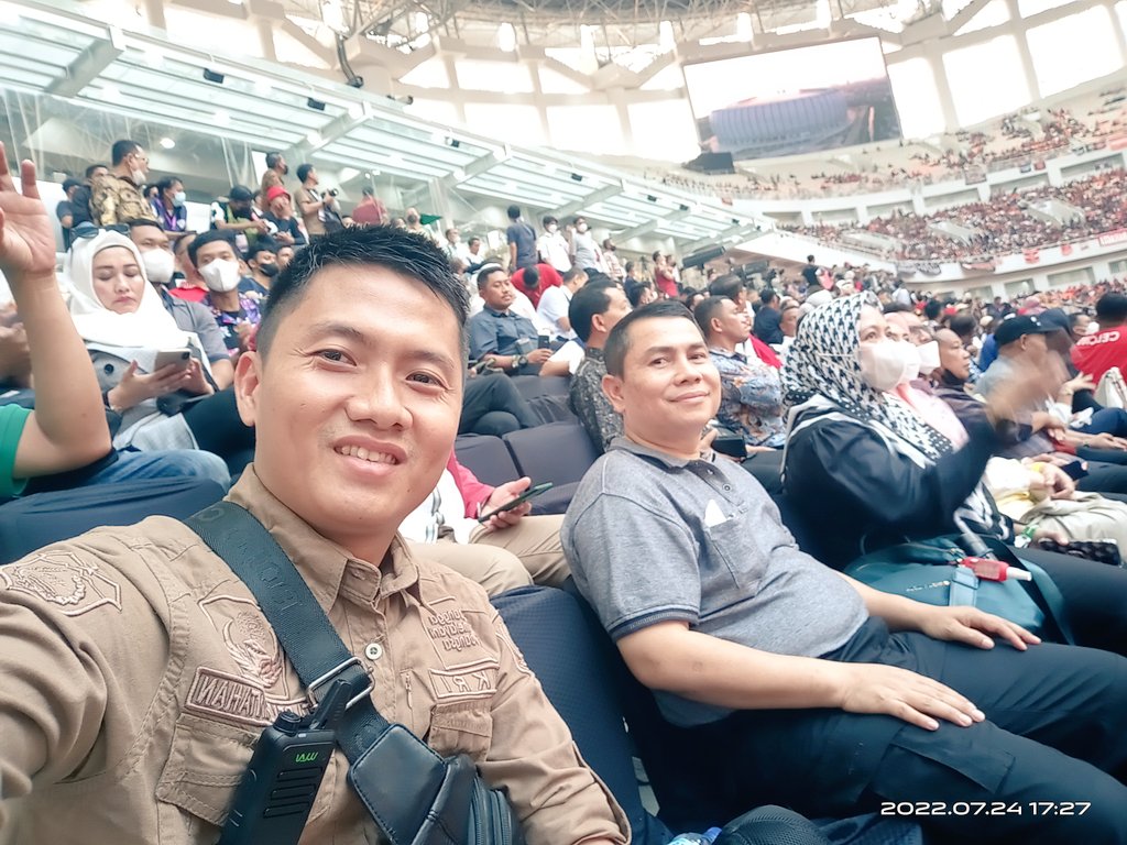 hasan30PIS's tweet photo. Menghadiri peresmian JIS ( Jakarta Internasional Stadium) https://t.co/BMDme4zC1e