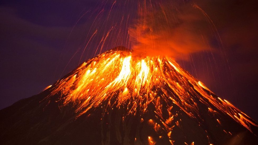 Dozens of people were asked to leave their houses on Sunday following a fiery volcanic eruption in southern Japan, according to the national meteorological service, which issued a top-level alert for the mountain.
#Japan #volcaniceruption #volcano #redalert