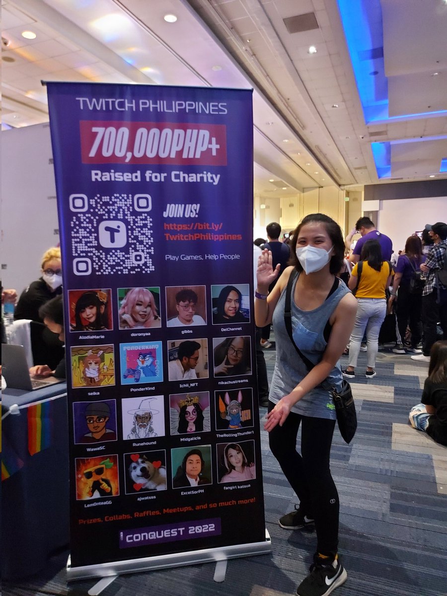 A photo with the banner that's been on my mind for 24 hours! Thank you for leading the way @klsochan !! 

Congrats to everyone who participated 🌟
Not everyone is on here, but it still counts!! 
#TwitchPhilippines #StJude