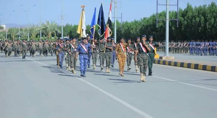 #سلطان يا درع المكارم والجود سلطان يا راعي الأولة و التالية.

استعراض مهيب للأجهزة الأمنية بمحافظة #مأرب.