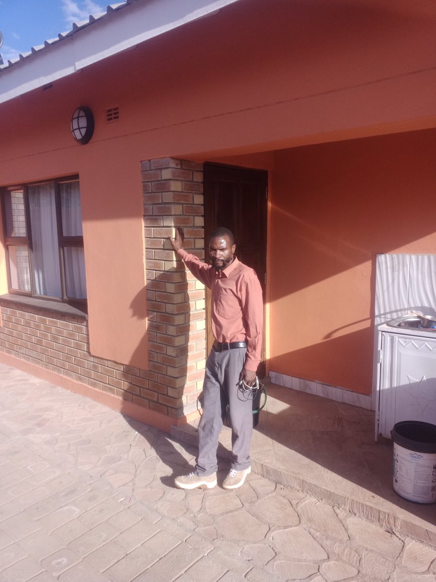 TrymoreKwading1's tweet photo. @ElishaPamire mkwambo mzukuru makadii mhuri https://t.co/BLPpTxNwEB