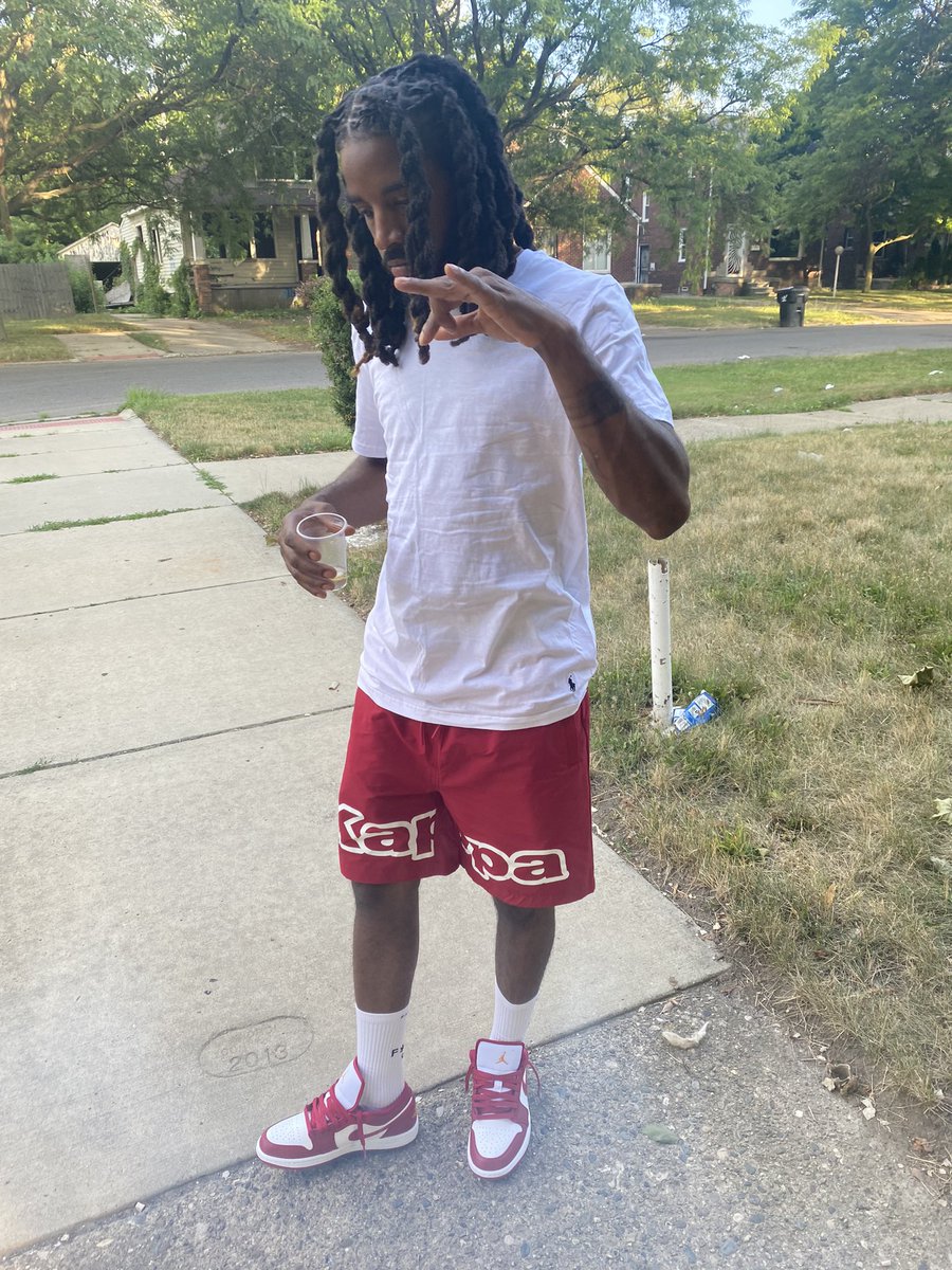 Younghustle___'s tweet photo. Don’t got to prove I’m real just got to show i ain’t Dumb❗️💂🏾‍♂️ https://t.co/A0atKIA9Jo