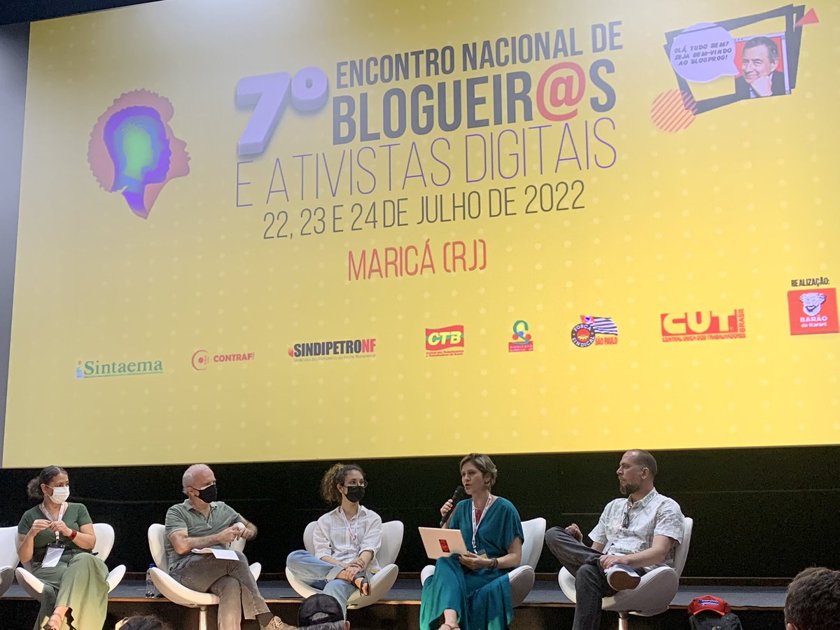 JanaSa65's tweet photo. No Teatro Cine Henfil, em Maricá (RJ), exibindo e debatendo nosso doc. “Não foi acidente, mataram meu pai”.
Memória, Verdade, Justiça e Reparação no centro do debate da sétima edição do Encontro de Blogueiros e Ativistas digitais, @cbaraodeitarare
#BlogPro https://t.co/CJnZ9hrnId