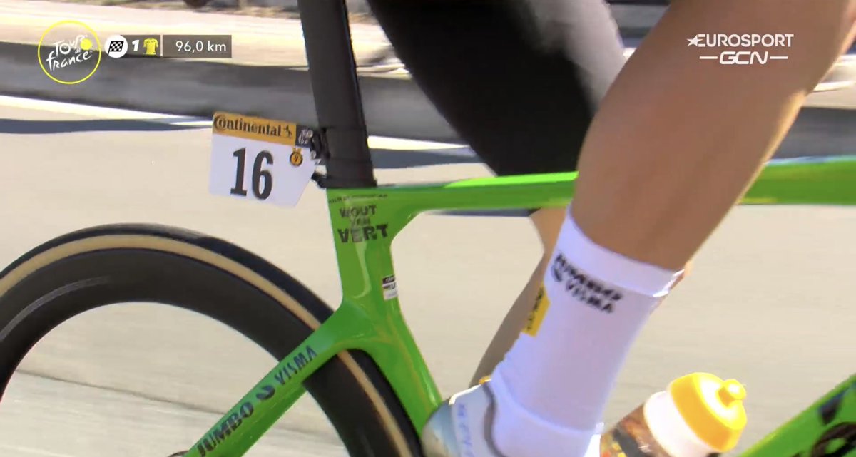 WhispersWW's tweet photo. @WoutvanAert Should be Wowt van Aert! Chapeau! #TDFF #TDF22 #JumboVisma https://t.co/JGisrAXcLu