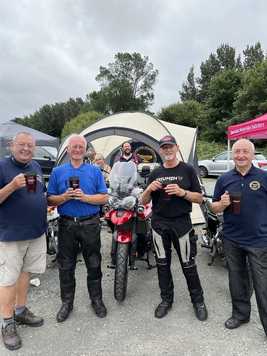 We met some lovely bikers today at the ⁦<a href="/staffsbiker/">Staffordshire Biker</a>⁩ breakfast Wolverhampton Airport. #bikesafety #motorbike