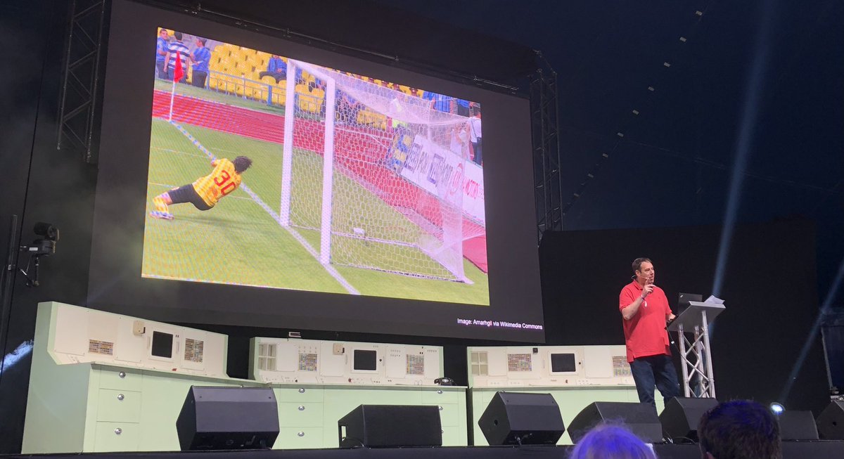 Dan Davis tweet media