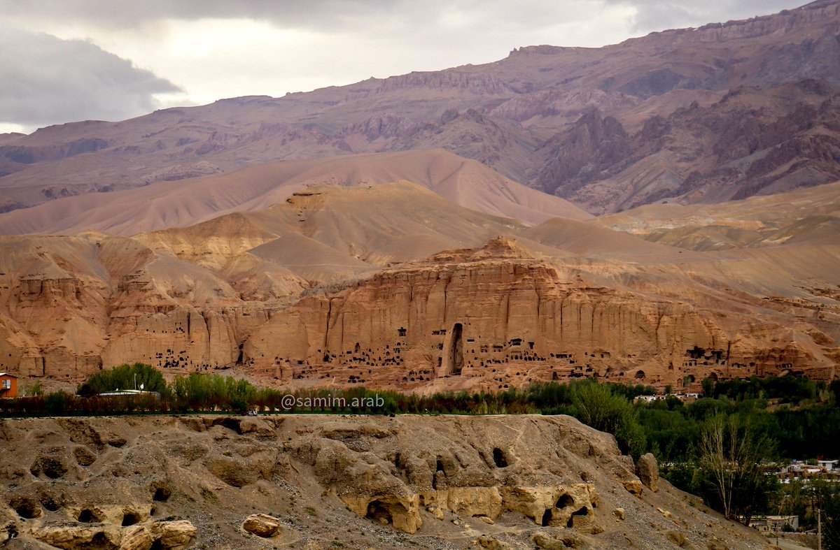 samimarab20's tweet photo. The empty niches of the giant Buddhas in the Bamiyan Valley.💔

#bamyan #bamiyanbuddhas #culturalheritage https://t.co/Sd0nXqzeRf