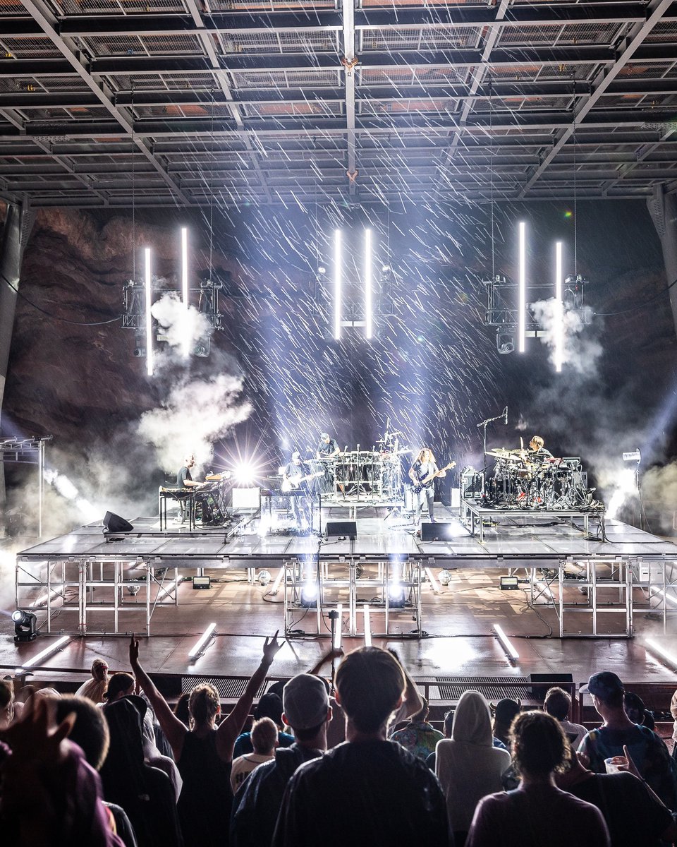 STS9 tweet media