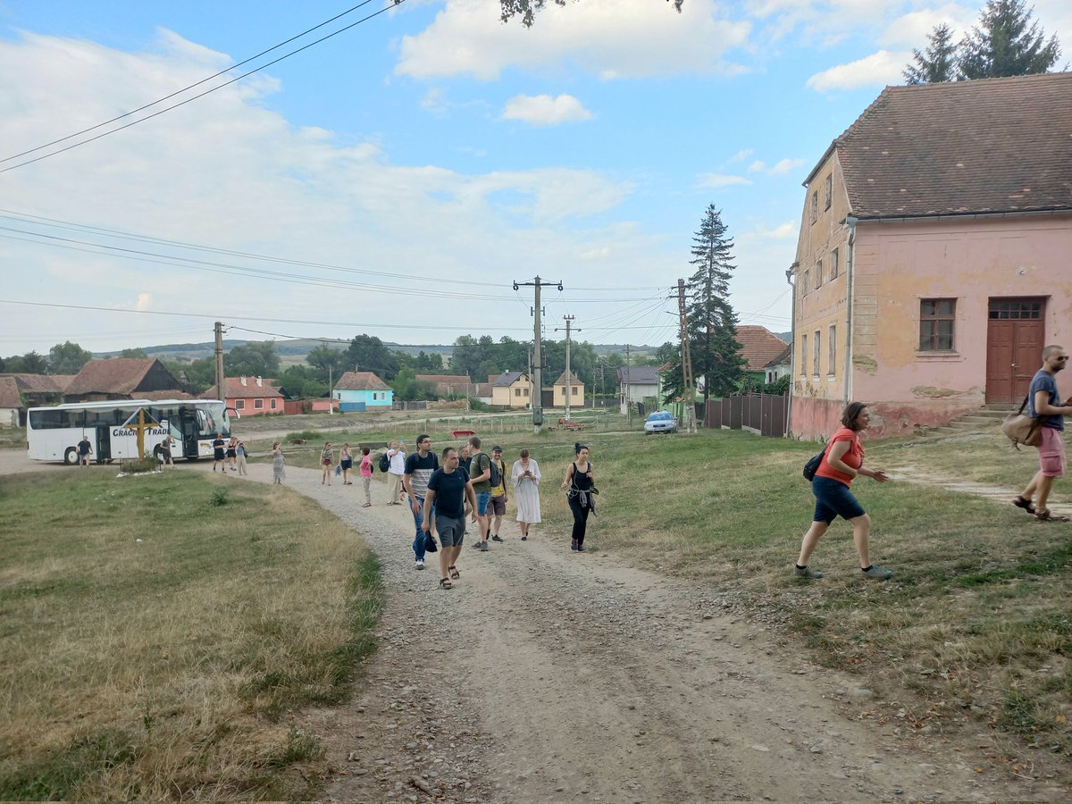 Holzmedia's tweet photo. Excursion day at #Apold #Heritage Lab: #Movile/#Hundertbücheln - July 24th 2022 https://t.co/tJ7dpPUO8k
