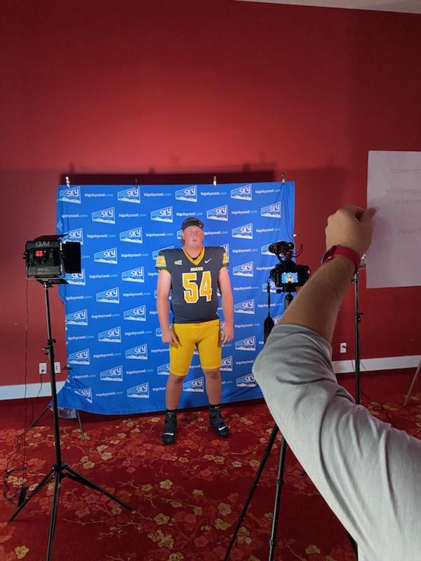 .<a href="/floydo54/">Logan Floyd</a> and <a href="/FaavaeFaavae/">2</a> mixing it up at the <a href="/BigSkyFB/">Big Sky Football</a> kickoff.

#