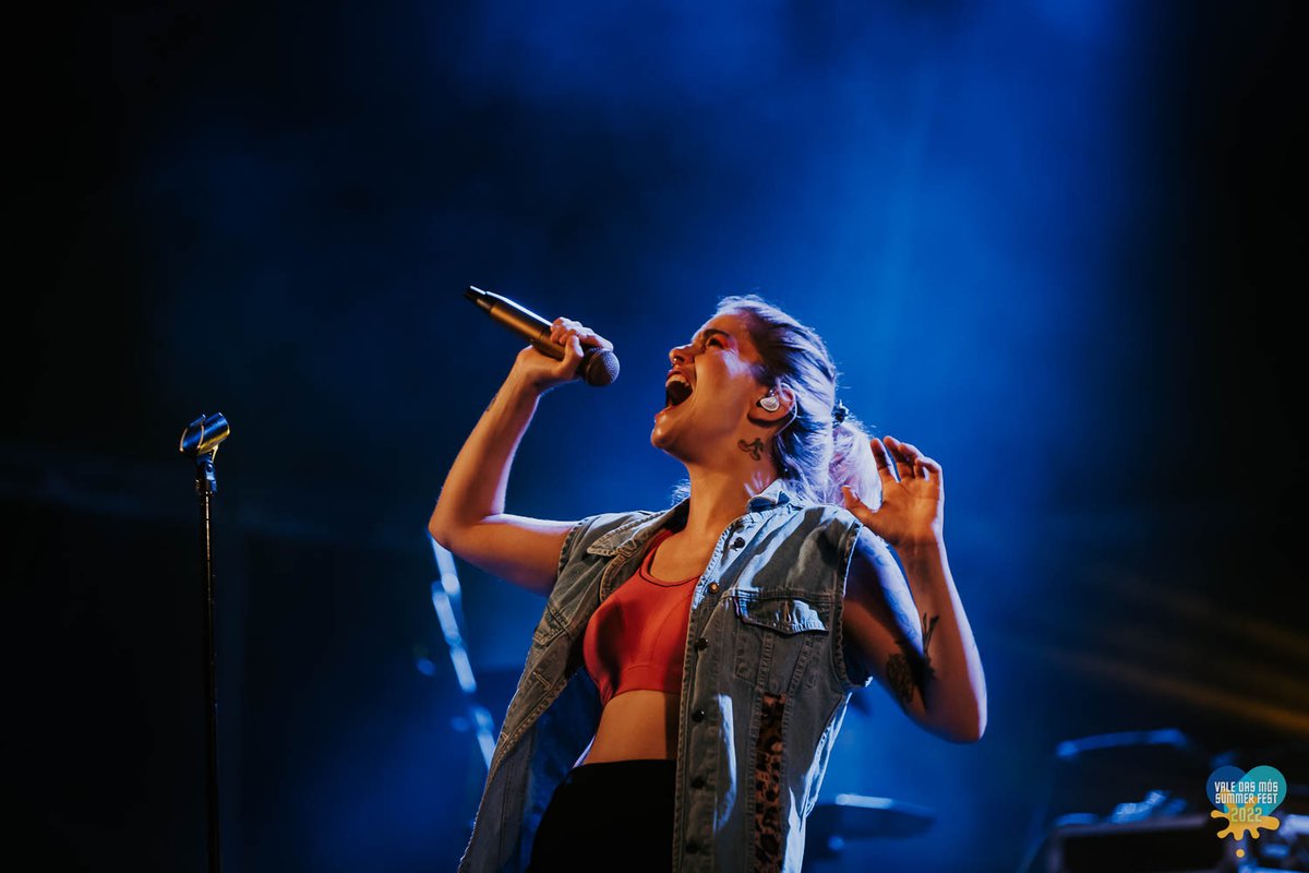 vdmsummerfest's tweet photo. Registo fotográfico completo do último dia de Vale das Mós Summer Fest 2022 já disponível em https://t.co/GOz2DPcGfa. Funkoff, @MusicSyro e DJ Peat fecharam o nosso festival num dia inesquecível!🔥🔥
#EsteValeValeAPena #vdmsummerfest https://t.co/1zASKlDN7Y