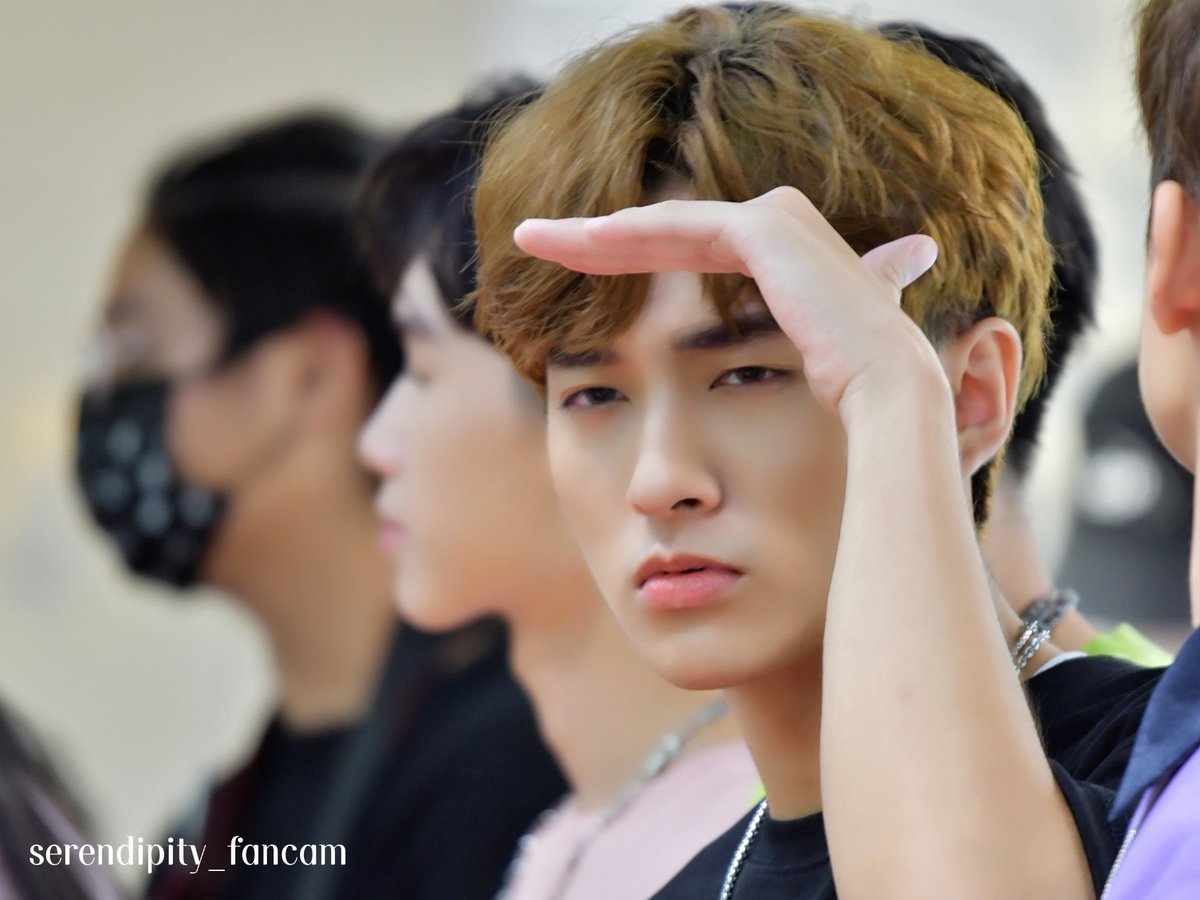 serendipity_CU's tweet photo. 🗓️2022/07/24
📍 FOCUS 50%
#李承隆 #原子少年 https://t.co/59sJig9pV9