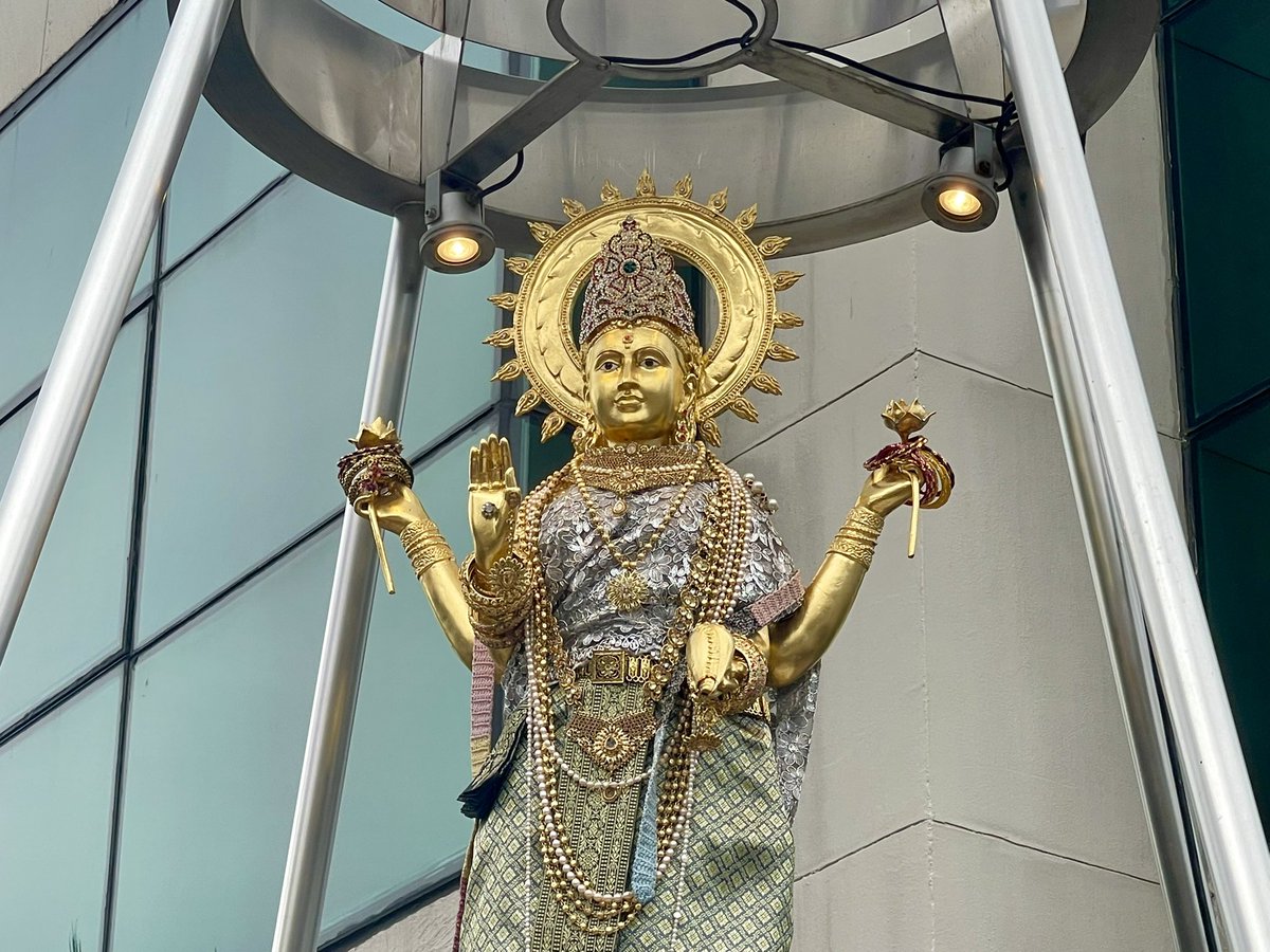 จองชุดฝากถวาย ทักไลน์ @ ค่า 🕉🕉 tweet media