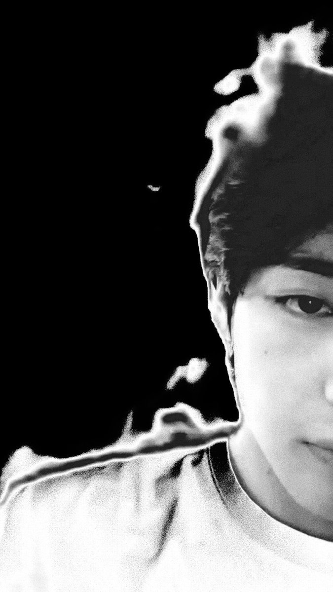 Taehyungimpact's tweet photo. Taehyung got the prettiest eyes🥹 https://t.co/IQ8ldN9590