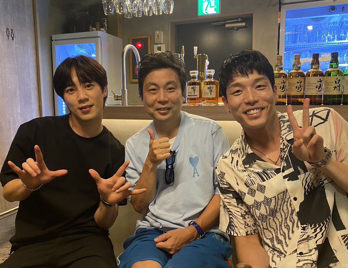 daismusic250's tweet photo. いい誕生日になりました^_^
チャンミンとソンモと一緒に過ごせたことが本当にうれしい^_^
まだまだコロナの心配はありますが、来週250ツアーよろしくお願いいたします‼️ https://t.co/IpCpSFCZde