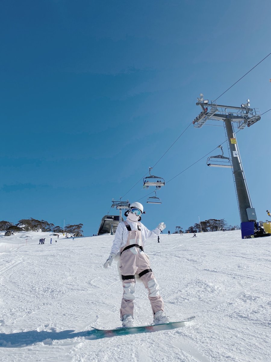 matsososebueng's tweet photo. #snowboarding #snowboardingday #snowboardingisfun #snowboardingseason #snowboardingtime #snowboardingtrip #snowboardinggirl #snowboarding🏂 #snowboardinglife #snowboardinggear #snowboardingfail #snowboardingislife # snowboarding4life #snowboardingphotography #snowboardingfamily https://t.co/9p4dJeoety